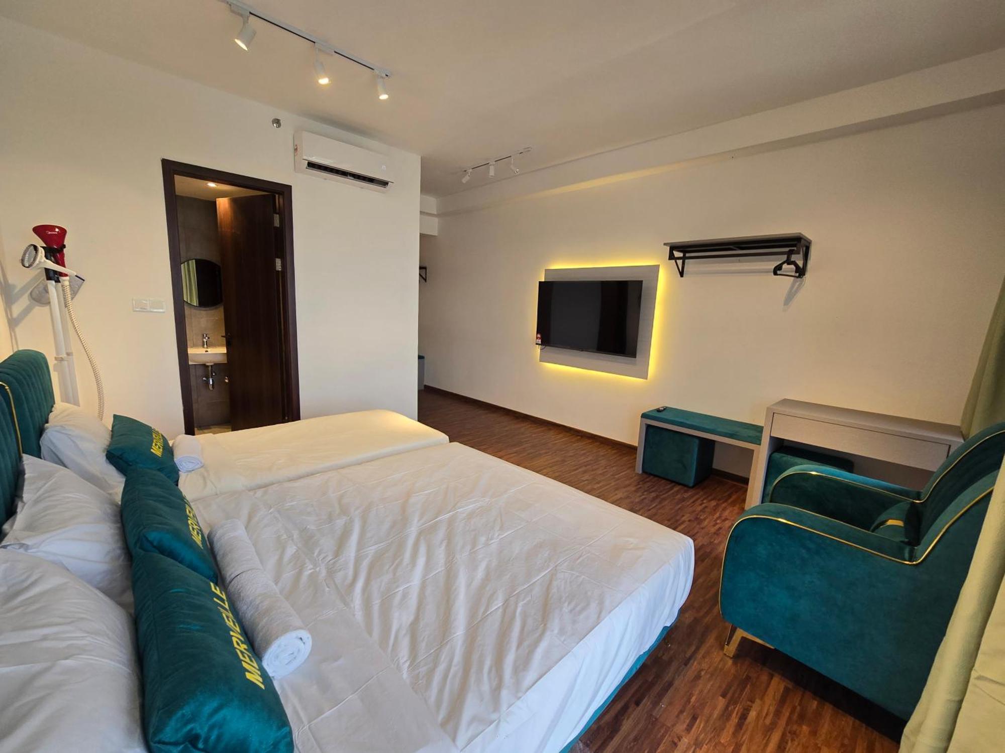 Hotel K Avenue Sunrise View Condomonium - Airport 5*